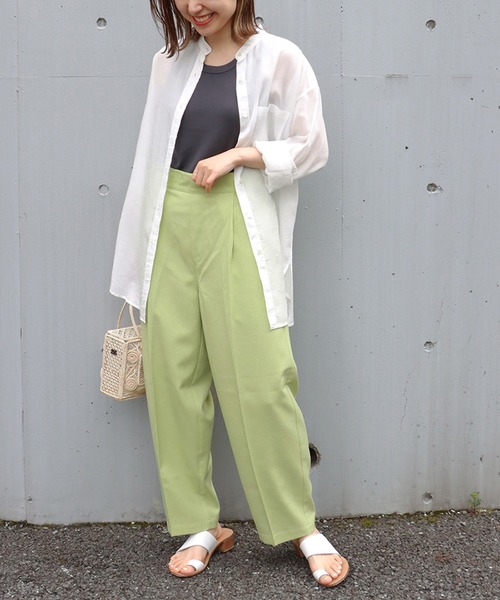 HEAR MY NAME（ヒアマイネーム）の「【HEAR MY NAME/ヒアマイネーム】 タックパンツ（その他パンツ・レディース・イエロー/グリーン・2/1）」の3枚目の写真