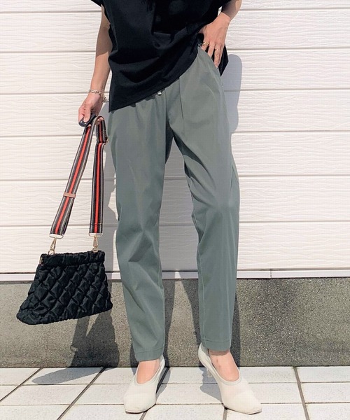 Q（キュー）の「コットンツイルイージーパンツ（その他パンツ・レディース・ブラック/オリーブ/アイボリー・MEDIUM）」の21枚目の写真