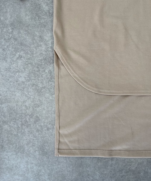 ReNorm（リノーム）の「ラウンドヘムルーズシルエットTシャツ（Tシャツ/カットソー・レディース・ホワイト/ブラック/ピンク/グレイッシュベージュ・フリー）」の8枚目の写真