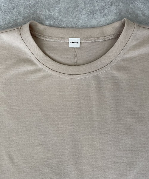 ReNorm（リノーム）の「ラウンドヘムルーズシルエットTシャツ（Tシャツ/カットソー・レディース・ホワイト/ブラック/ピンク/グレイッシュベージュ・フリー）」の6枚目の写真