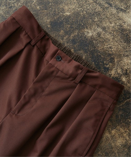 EDIFICE(エディフィス)の「【LA BOUCLE / ラブークル】2タック HUGEASY T/C ツイル イージーパンツ(その他パンツ・メンズ・ナチュラル/ブラウン/グリーン/ネイビー/イエロー・2/1)」の7枚目の写真