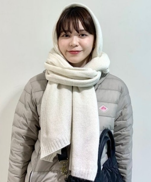 Ray BEAMS(レイビームス)の「Ray BEAMS / アルパカ ニット ストール(ストール/ショール・レディース・ブラウン/オフホワイト・ONE SIZE)」の9枚目の写真
