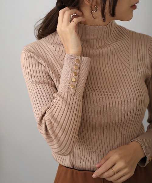 Bou Jeloud(ブージュルード)の「ヒートハイネック袖釦トップス(ニット/セーター・レディース・ブラック/マスタード/モカ/ブルーグリーン/A/オフホワイト/ブルー/レッド/ピンクベージュ・FREE)」の8枚目の写真