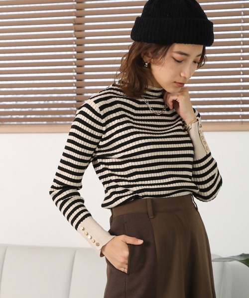 Bou Jeloud(ブージュルード)の「ヒートハイネック袖釦トップス(ニット/セーター・レディース・ブラック/マスタード/モカ/ブルーグリーン/A/オフホワイト/ブルー/レッド/ピンクベージュ・FREE)」の9枚目の写真