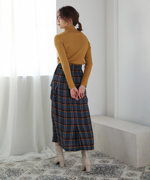 Bou Jeloud(ブージュルード)の「ヒートハイネック袖釦トップス(ニット/セーター・レディース・ブラック/マスタード/モカ/ブルーグリーン/A/オフホワイト/ブルー/レッド/ピンクベージュ・FREE)」の13枚目の写真