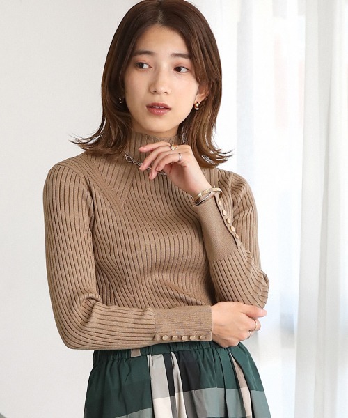 Bou Jeloud(ブージュルード)の「ヒートハイネック袖釦トップス(ニット/セーター・レディース・ブラック/マスタード/モカ/ブルーグリーン/A/オフホワイト/ブルー/レッド/ピンクベージュ・FREE)」の17枚目の写真