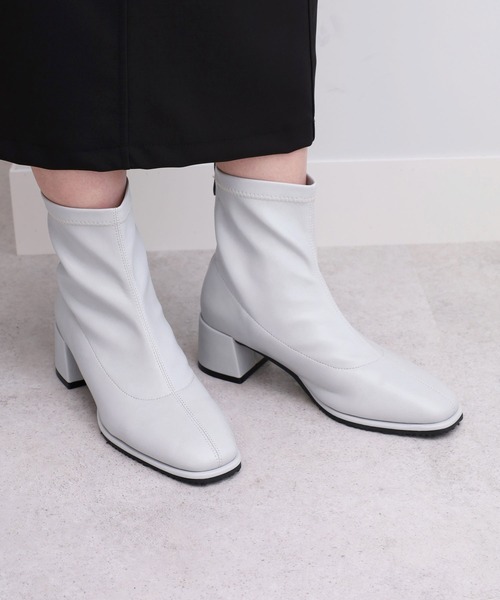 GeeRA（ジーラ）の「バックファスナーストレッチブーツ（ブーツ・レディース・ライトグレー/ブラック/ブラウン/サンドグレー・SMALL/MEDIUM/LARGE/X-LARGE）」の2枚目の写真