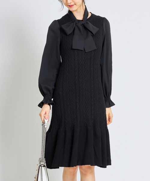 tocco closet(トッコ クローゼット)の「取り外し可能なボウタイリボン付きケーブル編み切り替えニットワンピース(ワンピース・レディース・ブラック/ボルドー/ピンクベージュ・M)」の2枚目の写真