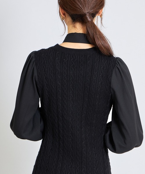 tocco closet(トッコ クローゼット)の「取り外し可能なボウタイリボン付きケーブル編み切り替えニットワンピース(ワンピース・レディース・ブラック/ボルドー/ピンクベージュ・M)」の11枚目の写真