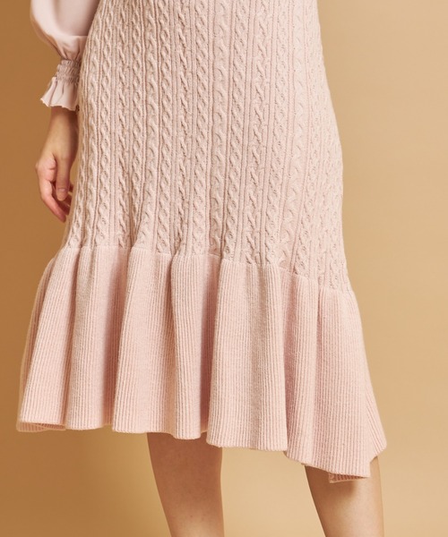 tocco closet(トッコ クローゼット)の「取り外し可能なボウタイリボン付きケーブル編み切り替えニットワンピース(ワンピース・レディース・ブラック/ボルドー/ピンクベージュ・M)」の21枚目の写真
