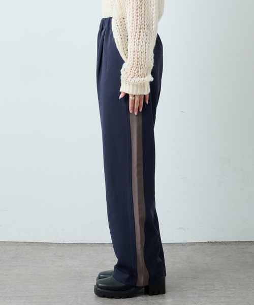 COLONY 2139（コロニートゥーワンスリーナイン）の「サイドラインストレッチパンツ（その他パンツ・レディース・ブラック/ネイビー/グレー・FREE）」の21枚目の写真