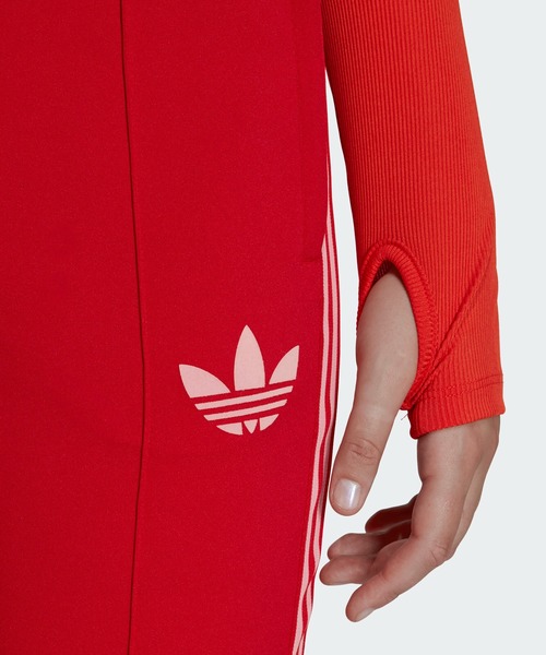 adidas（アディダス）の「Adicolor Heritage Now フレアトラックパンツ（ジャージ） / アディダスオリジナルス（スウェットパンツ・レディース・ブルー/レッド・X-LARGE/X-SMALL/MEDIUM）」の8枚目の写真