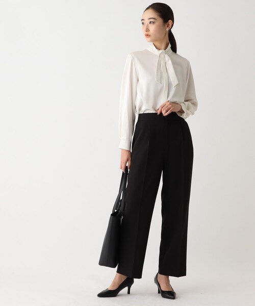 OPAQUE.CLIP（オペークドットクリップ）の「◆DELEGANT サテンタイブラウス【OPAQUE.CLIP NAVY】（シャツ/ブラウス・レディース・ナチュラル/ホワイト系・36/38/40/42）」の6枚目の写真