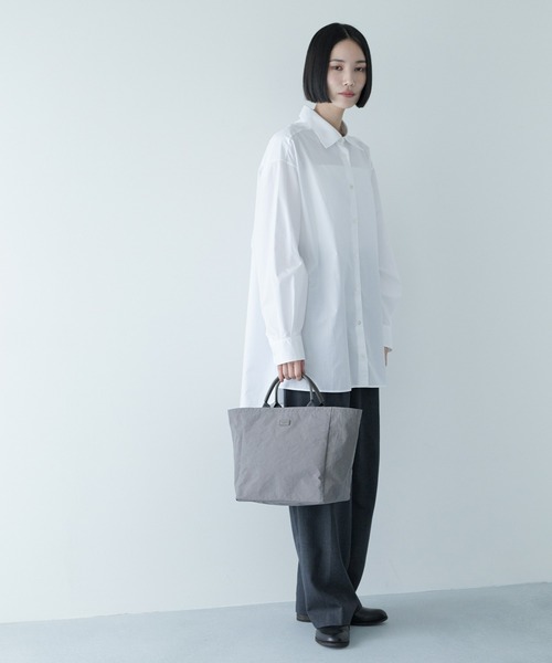 STANDARD SUPPLY（スタンダードサプライ）の「【ECモール限定】スタンダードサプライ / SHRINK NYLON シュリンクナイロン / B TOTE S ビートートエス（トートバッグ・レディース・ブラック/ホワイト/グレー・FREE）」の5枚目の写真