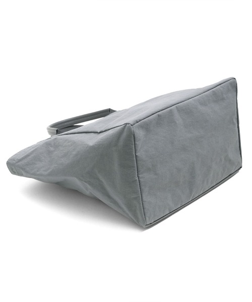 STANDARD SUPPLY（スタンダードサプライ）の「【ECモール限定】スタンダードサプライ / SHRINK NYLON シュリンクナイロン / B TOTE S ビートートエス（トートバッグ・レディース・ブラック/ホワイト/グレー・FREE）」の14枚目の写真