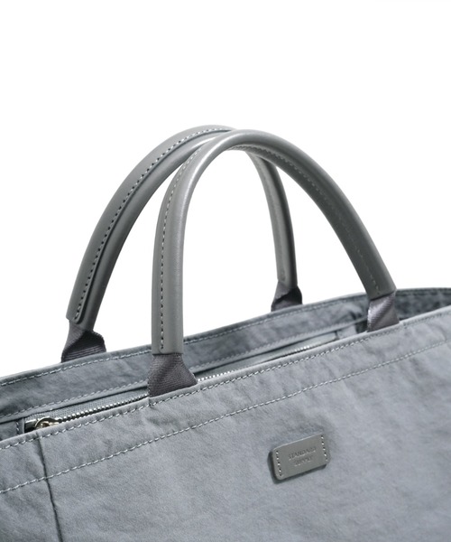 STANDARD SUPPLY（スタンダードサプライ）の「【ECモール限定】スタンダードサプライ / SHRINK NYLON シュリンクナイロン / B TOTE S ビートートエス（トートバッグ・レディース・ブラック/ホワイト/グレー・FREE）」の20枚目の写真