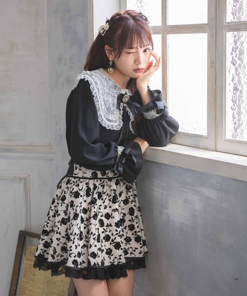 ROJITA(ロジータ)の「花柄フロッキープリントBIGリボンスカート(スカート・レディース・マルチ/アイボリー/ブラック・FREE)」の16枚目の写真