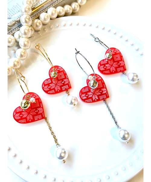 tone(トーン)の「【MUURABBTI】ノルディック柄ハートのフープピアス(MA)(ピアス(両耳用)・レディース・ゴールド/シルバー・FREE)」の4枚目の写真