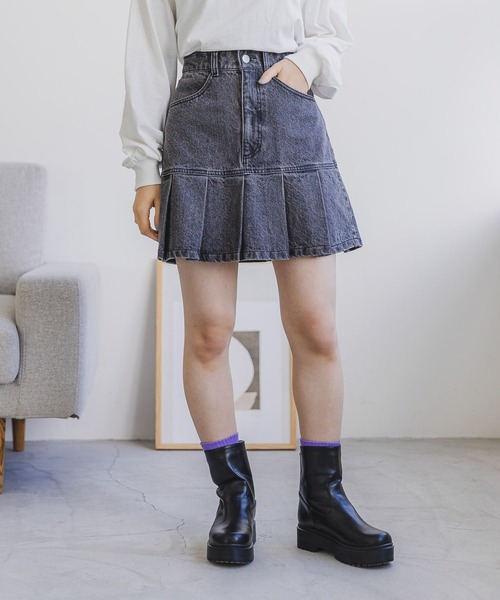 repipi armario(レピピ アルマリオ)の「デニムスソプリーツスカート(デニムスカート・キッズ・ブルー系その他/グレー・SMALL/MEDIUM/LARGE)」の2枚目の写真