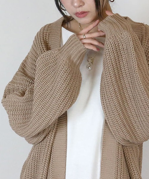 atONE(アットワン)の「atONE ビッグシルエットボリュームスリーブカーディガン(カーディガン/ボレロ・レディース・ブラック/モカ・M-L/4L~5L/LL~3L)」の4枚目の写真