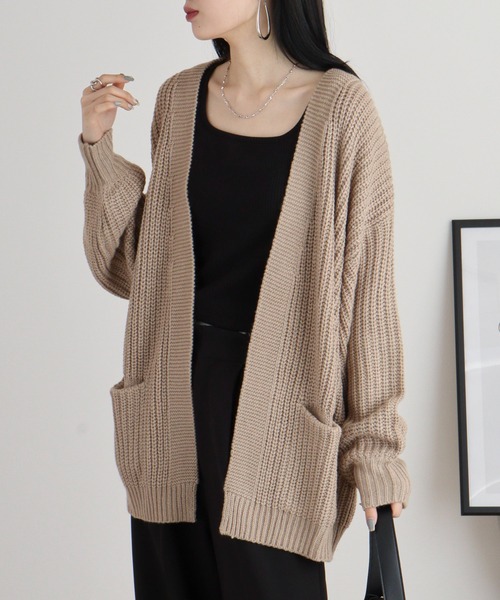 atONE(アットワン)の「atONE ビッグシルエットボリュームスリーブカーディガン(カーディガン/ボレロ・レディース・ブラック/モカ・M-L/4L~5L/LL~3L)」の15枚目の写真