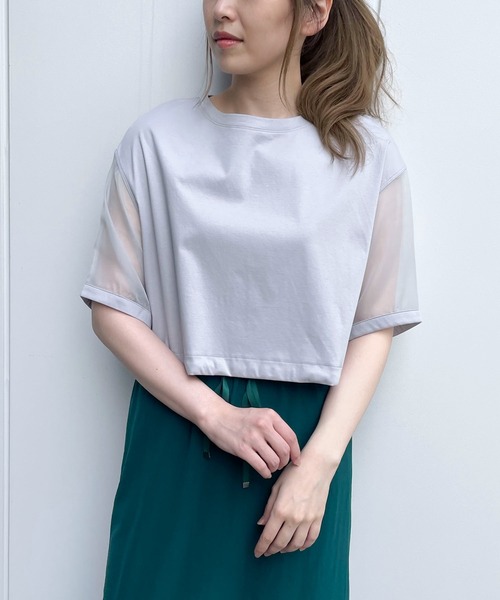 COMME CA ISM(コムサイズム)の「袖 シア― ショート トップス(Tシャツ/カットソー・レディース・ホワイト/ライトグレー・MEDIUM/LARGE)」の5枚目の写真