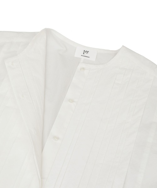 1er Arrondissement(プルミエアロンディスモン)の「タイプライタータックプリーツシャツ(シャツ/ブラウス・レディース・ブラック/オフホワイト・36/38)」の4枚目の写真