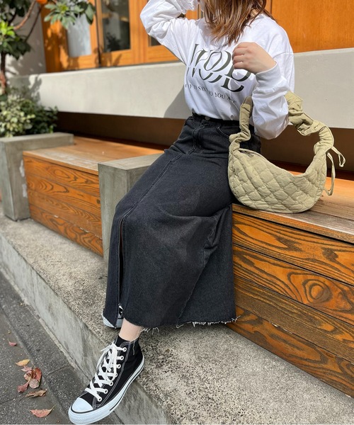 mi via loca（ミヴィアロカ）の「フロントスリットデニムマキシスカート（デニムスカート・レディース・ブラック/ライトブルー・FREE）」の13枚目の写真