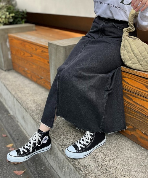 mi via loca（ミヴィアロカ）の「フロントスリットデニムマキシスカート（デニムスカート・レディース・ブラック/ライトブルー・FREE）」の14枚目の写真