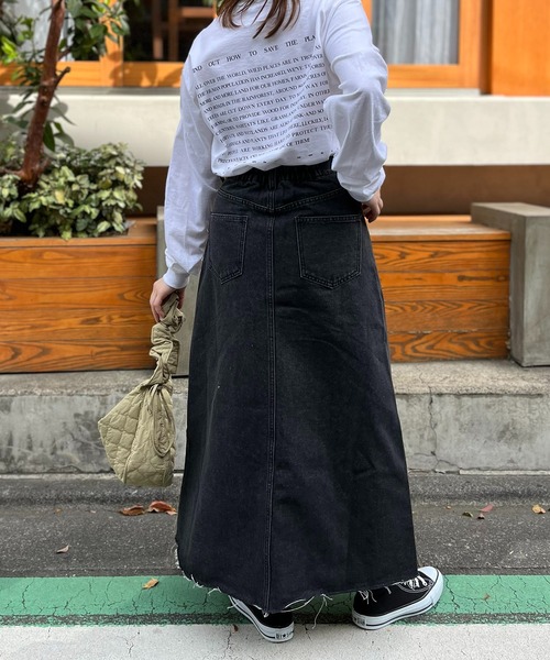 mi via loca（ミヴィアロカ）の「フロントスリットデニムマキシスカート（デニムスカート・レディース・ブラック/ライトブルー・FREE）」の21枚目の写真