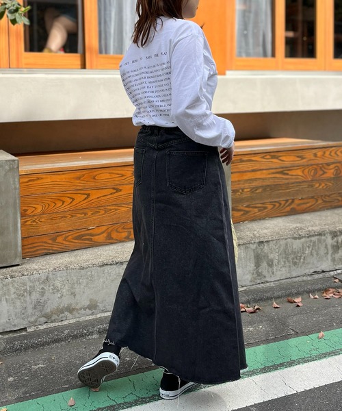 mi via loca（ミヴィアロカ）の「フロントスリットデニムマキシスカート（デニムスカート・レディース・ブラック/ライトブルー・FREE）」の22枚目の写真