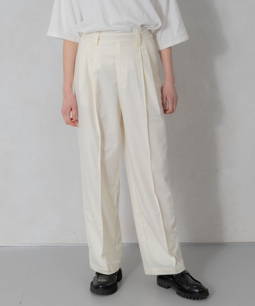 ONCILY（オンシェリー）の「WIDE STRAIGHT GURKHA SLACKS / ワイドストレートグルカスラックス（スラックス・メンズ・アイボリー/ブルーグリーン/チャコールグレー・LARGE/MEDIUM/SMALL）」の2枚目の写真