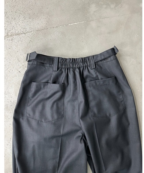 ONCILY（オンシェリー）の「WIDE STRAIGHT GURKHA SLACKS / ワイドストレートグルカスラックス（スラックス・メンズ・アイボリー/ブルーグリーン/チャコールグレー・LARGE/MEDIUM/SMALL）」の9枚目の写真