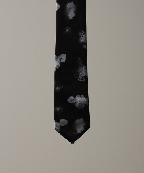 Art re A select（アトリエセレクト）の「Easy Adjuster Mode Printed Tie/イージーアジャスター モードプリントネクタイ（ネクタイ・メンズ・ホワイト/ブラック/ブラック系その他・FREE）」の7枚目の写真