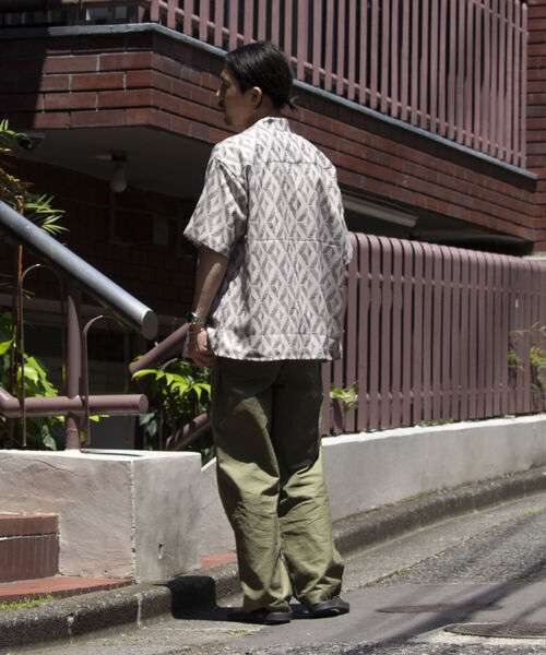 GLOSTER（グロスター）の「【GLOSTER/グロスター】ジオメトリック柄 オープンカラーシャツ メッシュシャツ（シャツ/ブラウス・メンズ・ブラック/ネイビー/ホワイト・S/M/L）」の4枚目の写真