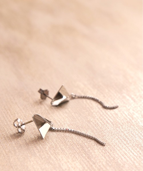 irolier（イロリエール）の「【IROLIER/イロリエール】切り絵サンカクピアス（ピアス（両耳用）・レディース・シルバー/ゴールド・FREE）」の5枚目の写真