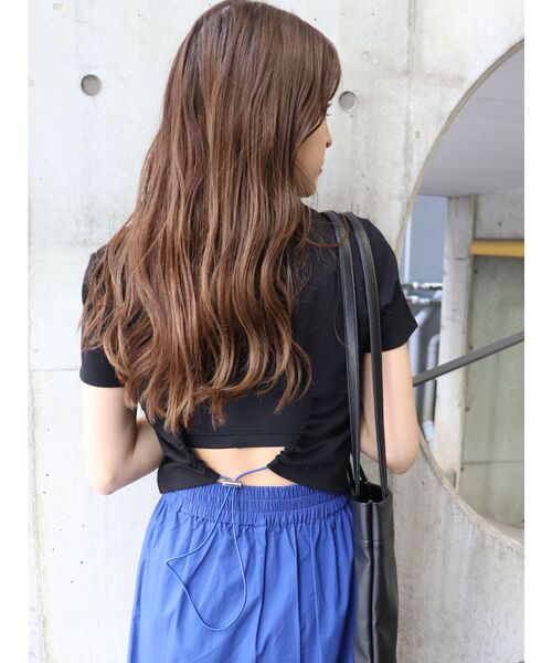 MURUA（ムルーア）の「サークルバックコンパクトカットソー（Tシャツ/カットソー・レディース・ブラック/パープル・FREE）」の5枚目の写真