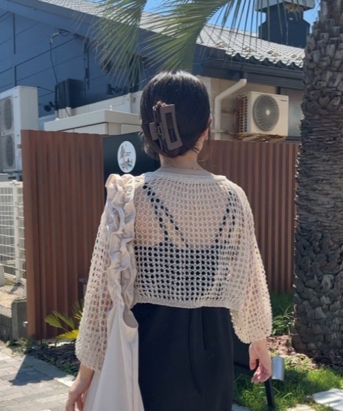 Shelly island（シェリーアイランド）の「メッシュショートカーディガン（ニット/セーター・レディース・ブラック/オフホワイト・FREE）」の15枚目の写真