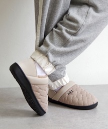 MEI（メイ）の「MEI/メイ キルティング モックシューズ スリッポン 防寒サンダル【233001 / 253101】（スリッポン）」