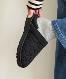 MEI（メイ）の「MEI/メイ キルティング モックシューズ スリッポン 防寒サンダル【233001 / 253101】（スリッポン）」