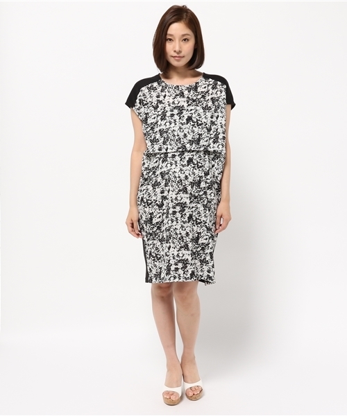 OUTLET（アウトレット）の「【CIAOPANIC TYPY】クラッシュプリントワンピース（ワンピース・レディース・ベージュ/ブラック/サックスブルー・FREE）」の4枚目の写真
