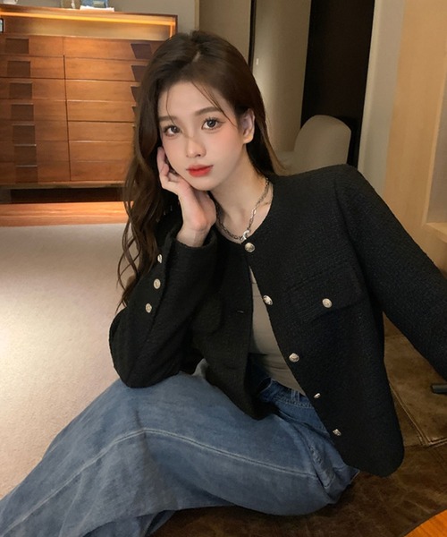 Chaco closet（チャコ クローゼット）の「金ボタンノーカラーラウンドネックツイードジャケット（ノーカラージャケット・レディース・ホワイト/ブラック・FREE）」の7枚目の写真