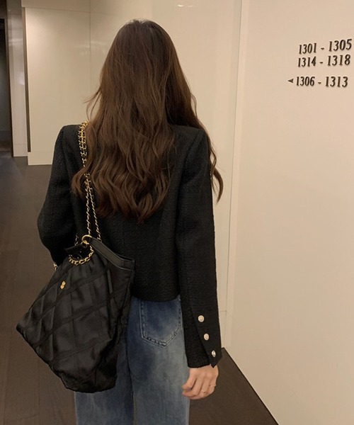 Chaco closet（チャコ クローゼット）の「金ボタンノーカラーラウンドネックツイードジャケット（ノーカラージャケット・レディース・ホワイト/ブラック・FREE）」の5枚目の写真