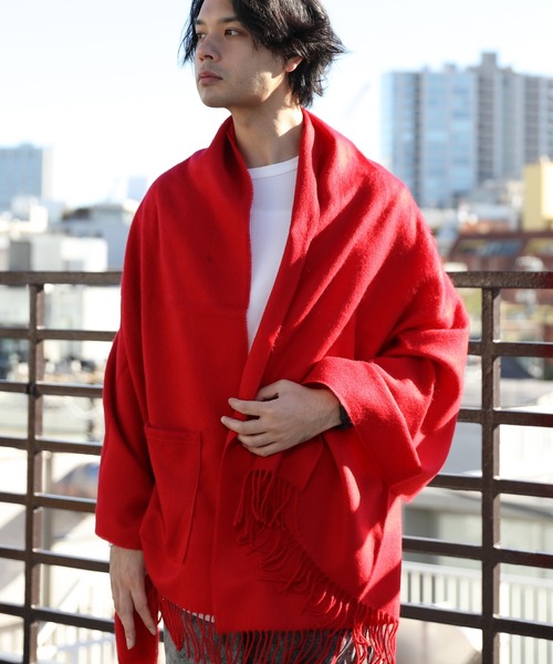 ８(eight)（エイト）の「ポケット付き無地ポンチョ（ポンチョ・メンズ・チャコールグレー/ベージュ/ネイビー/レッド/ワイン/ブラック・FREE）」の5枚目の写真