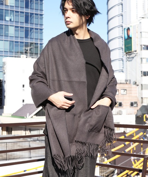 ８(eight)（エイト）の「ポケット付き無地ポンチョ（ポンチョ・メンズ・チャコールグレー/ベージュ/ネイビー/レッド/ワイン/ブラック・FREE）」の13枚目の写真