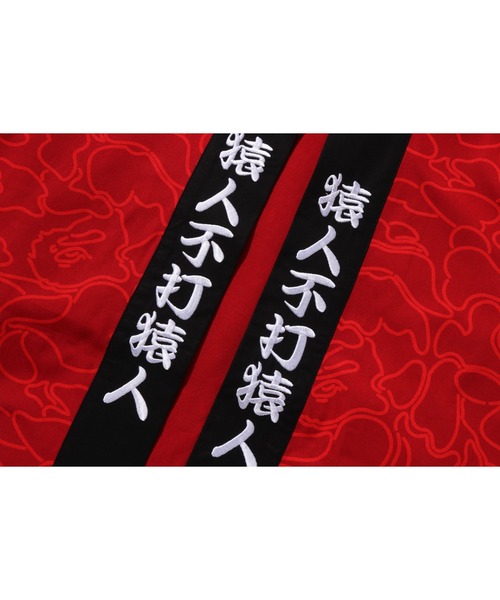 A BATHING APE（アベイシングエイプ）の「BAPE 30TH ANNIV. SHARK