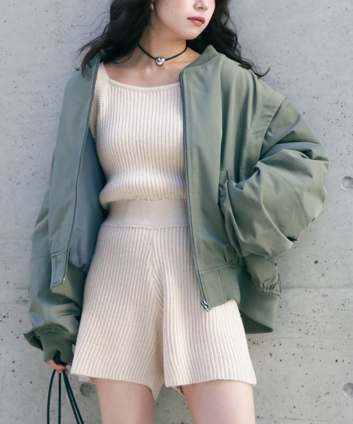 FREE'S MART（フリーズマート）の「スクエアネックリブニットロンパース（ワンピース・レディース・ブラック/モカ/オフホワイト・MEDIUM/SMALL）」の2枚目の写真