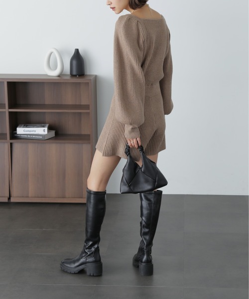 FREE'S MART（フリーズマート）の「スクエアネックリブニットロンパース（ワンピース・レディース・ブラック/モカ/オフホワイト・MEDIUM/SMALL）」の19枚目の写真