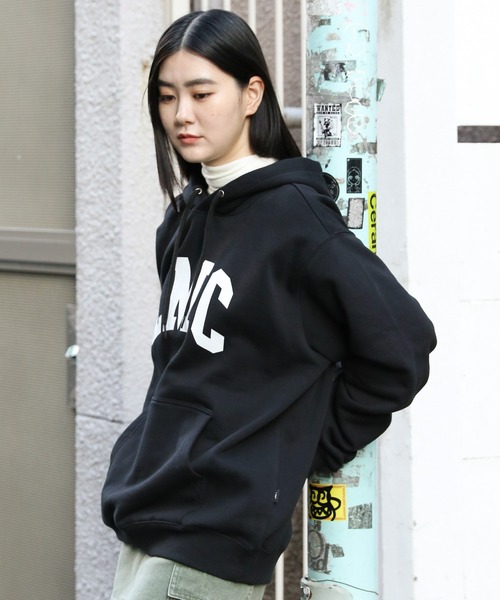 LMCの「【UNISEX】LMC/ARCH OG フーディー (裏起毛)2983610(パーカー・レディース・ブラック/ライトグレー・MEDIUM/LARGE/X-LARGE)」の8枚目の写真