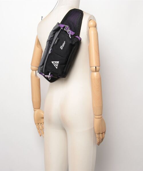 新品タグ付き★NIKE ACG★ナイキ★ショルダーバッグ★DV4051 NIKE（ナイキ）の「NIKE ACG AYSEN WAISTPACK DV4051-338